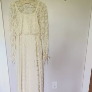 Vintage Cream Formal Wedding Dress